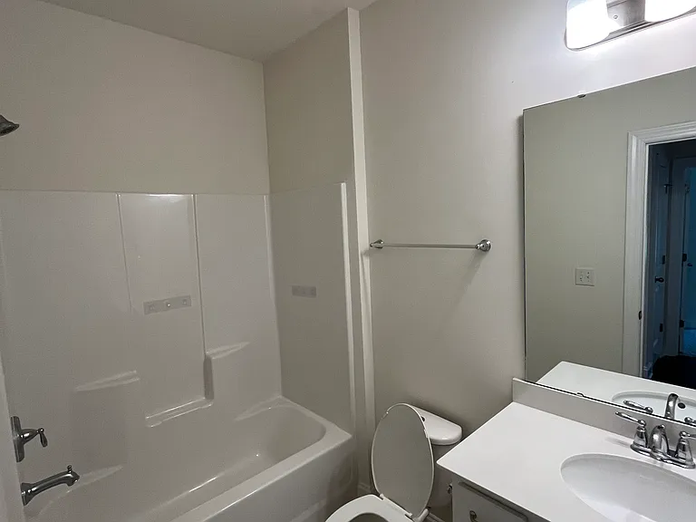 15614 Coventry Court Ln — Photo 14