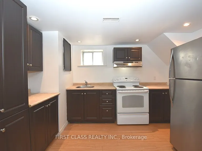49 Longford Dr #BASEMENT — Photo 7