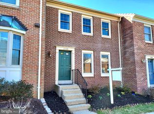 2286 Cartbridge Rd, Falls Church, VA 22043