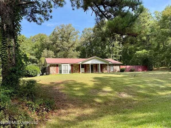 1840 White Apple Rd SW, Roxie, MS 39661