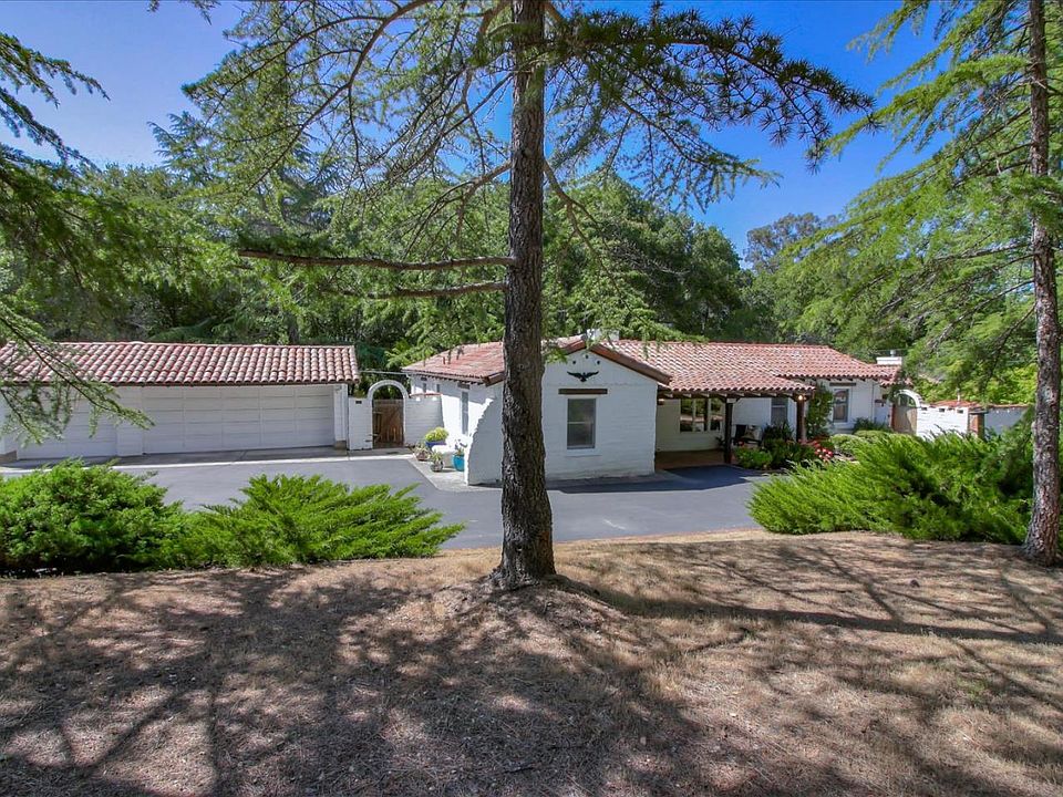 1st image of 18581 Blythswood Dr
