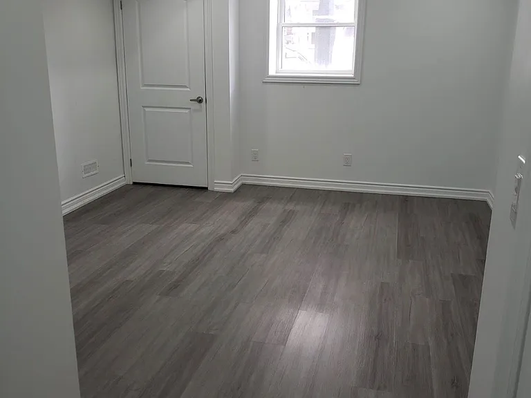 9 Stott Ave — Photo 12