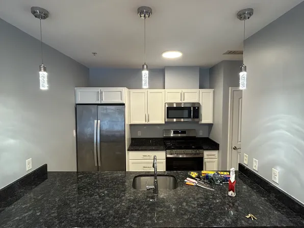 4 Mayflower Ave #2Z, Middleboro, MA 02346