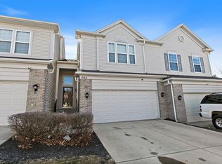 1563 Yellowstone Dr, Streamwood, IL