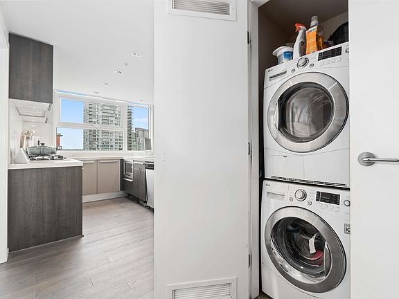 5th image of 1351 Continental St #2307