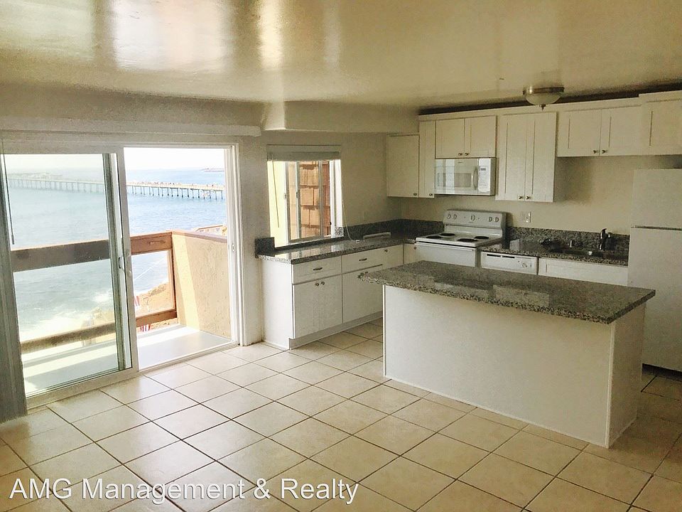 2nd image of 5107 Narragansett Ave APT 102