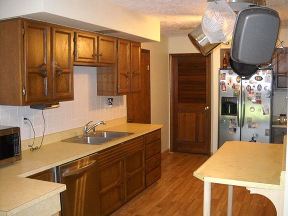 4th image of 1302 N County Road 850 W