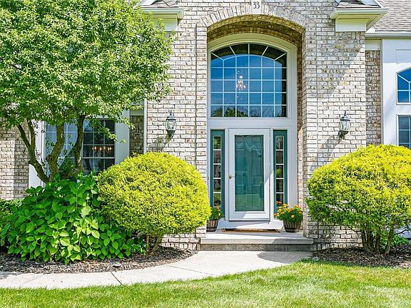 2nd image of 33 Fairpoint Dr