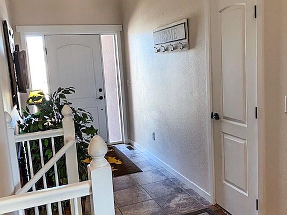 4th image of 4120 Bobolink Ln