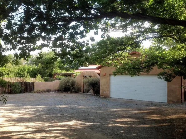 13 Alfalfa Fields Ln, Santa Fe, NM 87506