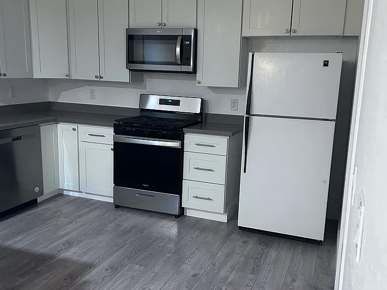 285 Del Monte Ave — Photo 5