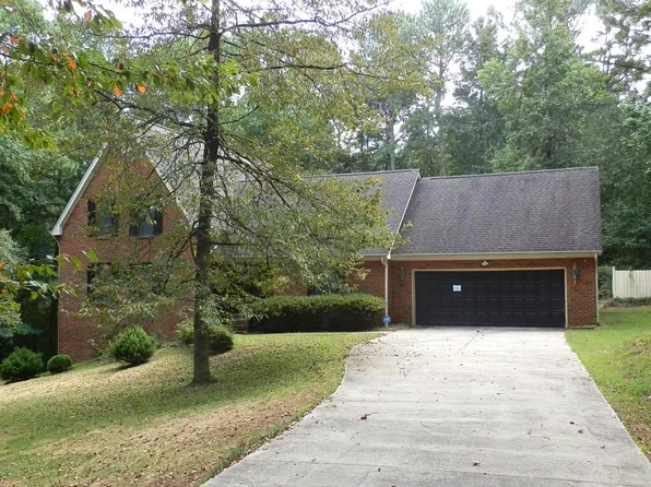 213 Country Estates Rd, La Fayette, GA 30728