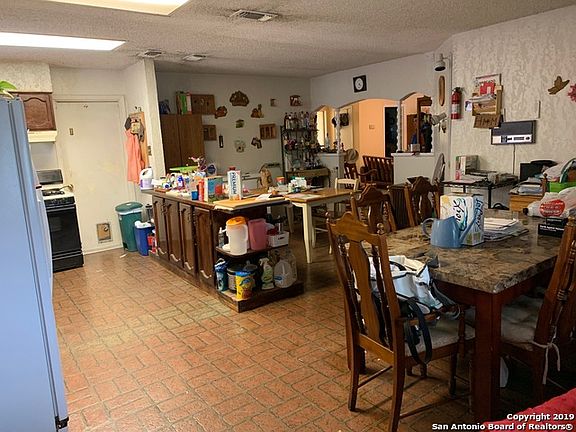 2nd image of 6202 Ben Milam St