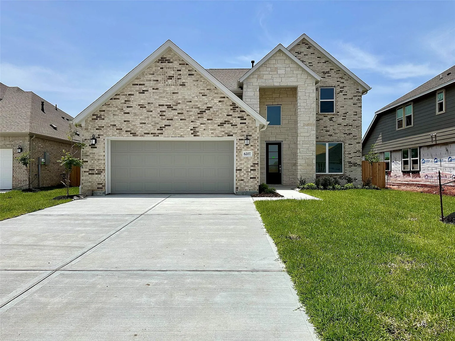 4 bed, 3.5 bath, 2795 sqft, $3,650 — Photo 1