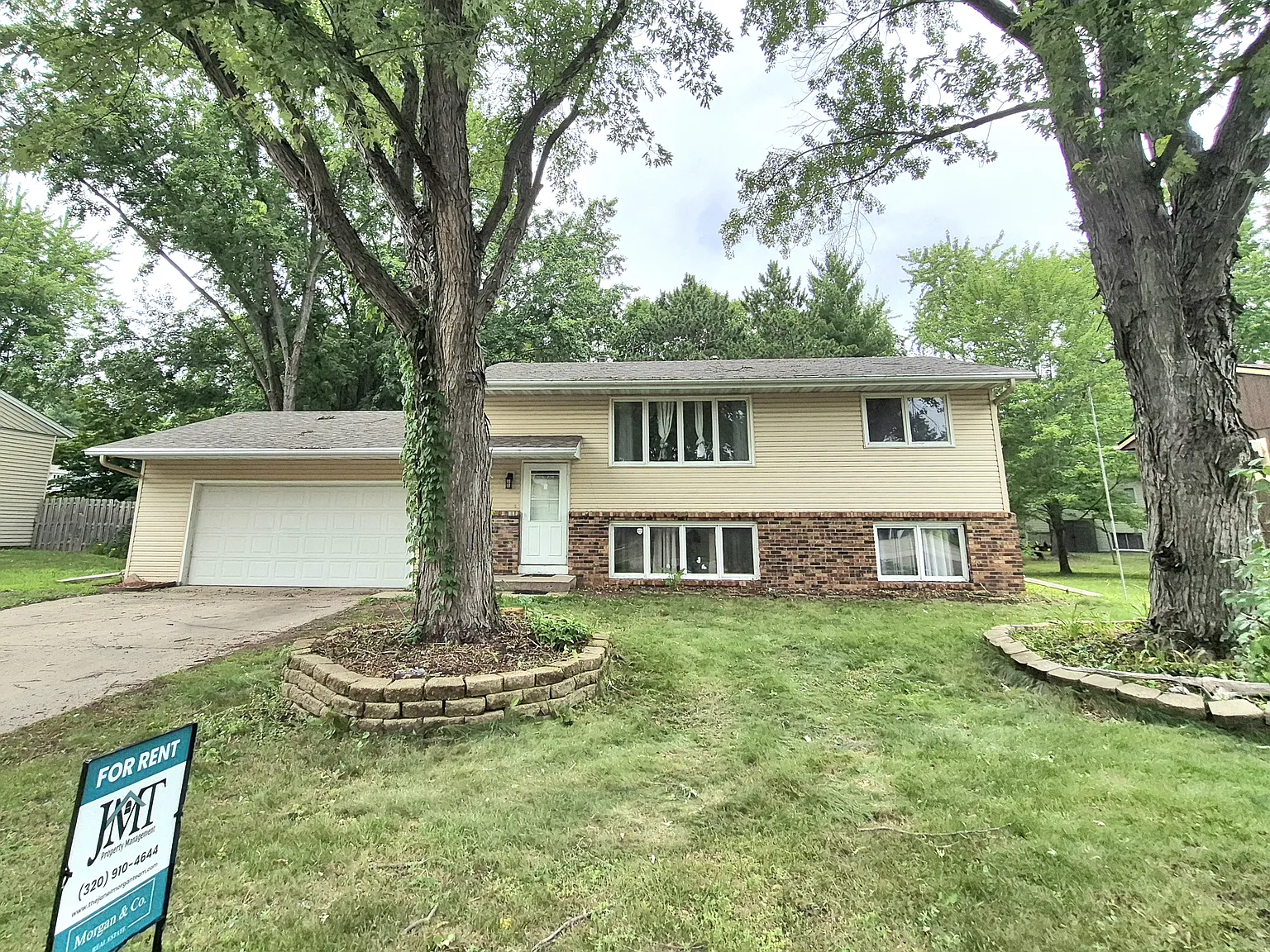 4 bed, 1808 sqft, $2,300 — Photo 1