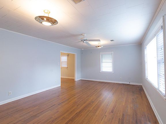5th image of 308 Mildred Ave