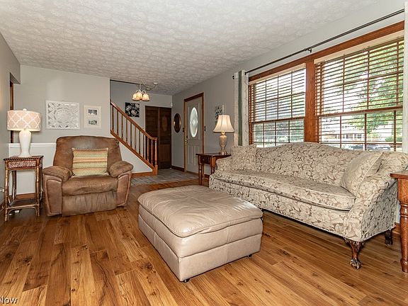 4th image of 6283 Foxwood Ct