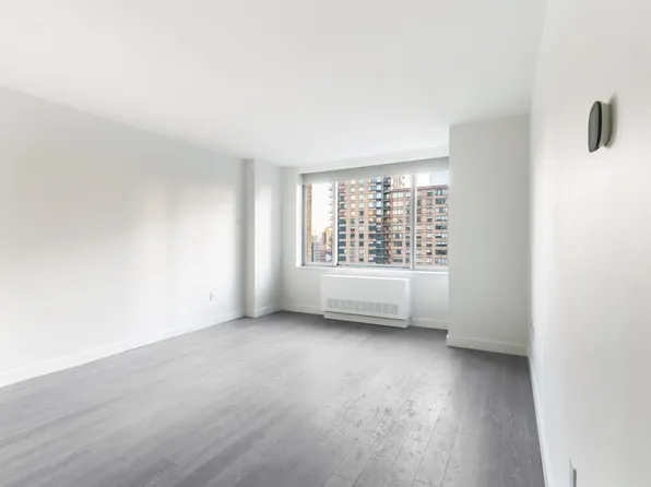101 West End Avenue image 1 of 18