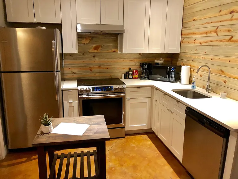 2530 W 23rd Ave #B — Photo 5