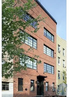 Rented by Skyline Group Real Estate | media 9