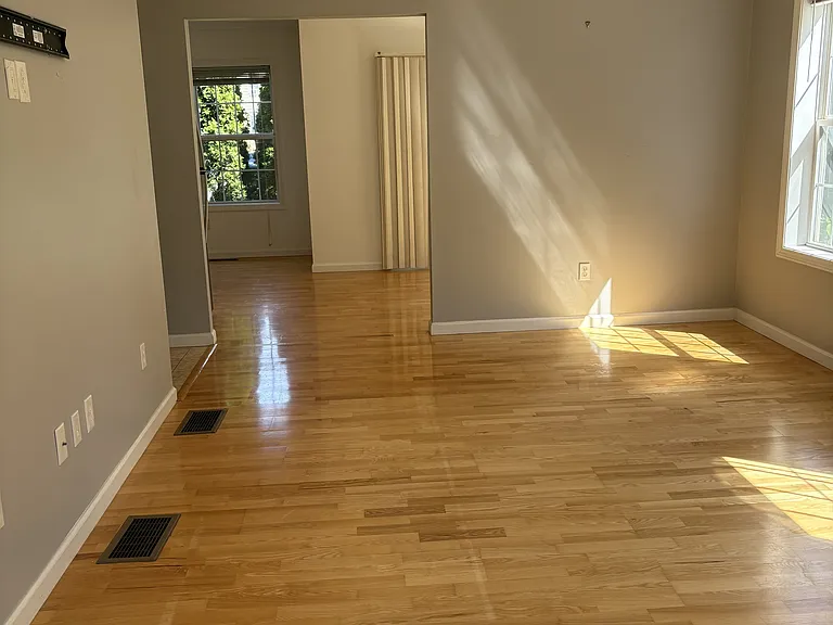 235 High St — Photo 7