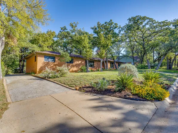 5909 Jacqueline Rd, Fort Worth, TX 76112