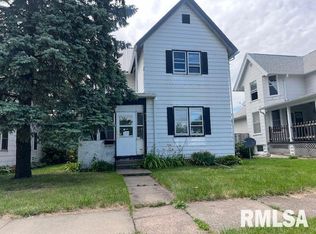 914 N 3rd St, Clinton, IA 52732