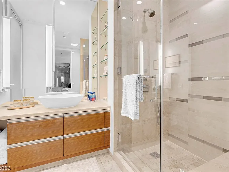 3722 Las Vegas Blvd S #1104 — Photo 35
