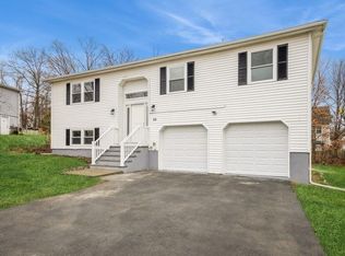 22 Beers Dr, Middletown, NY 10940