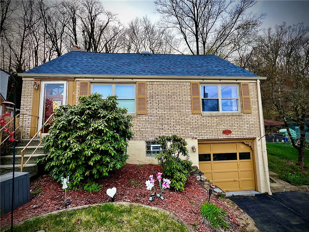47 Glenview Ave photo 1