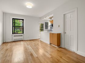 23 1st Pl, Brooklyn, NY