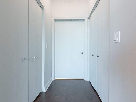 3rd image of 1841 S Calumet Ave APT 1706