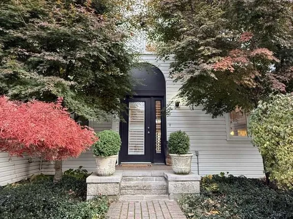 644 East St, Northville, MI 48167