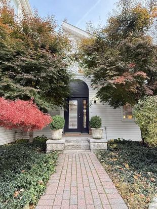 644 East St, Northville, MI 48167