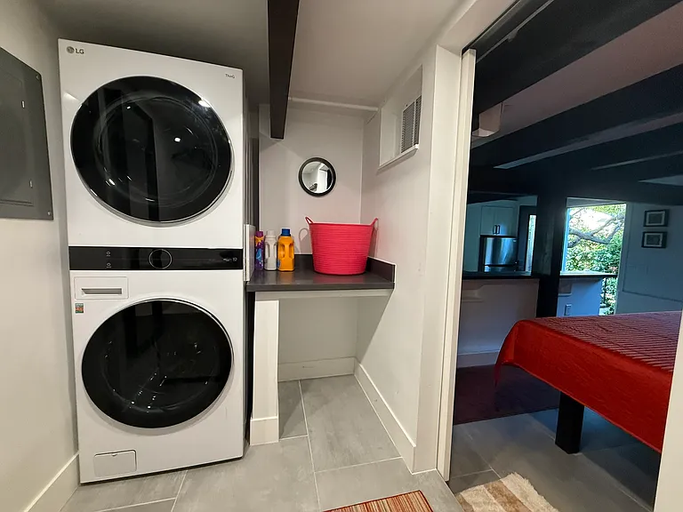 6B Arch Ln — Photo 9