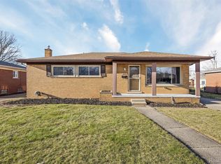 31656 Summers St, Livonia, MI 48154