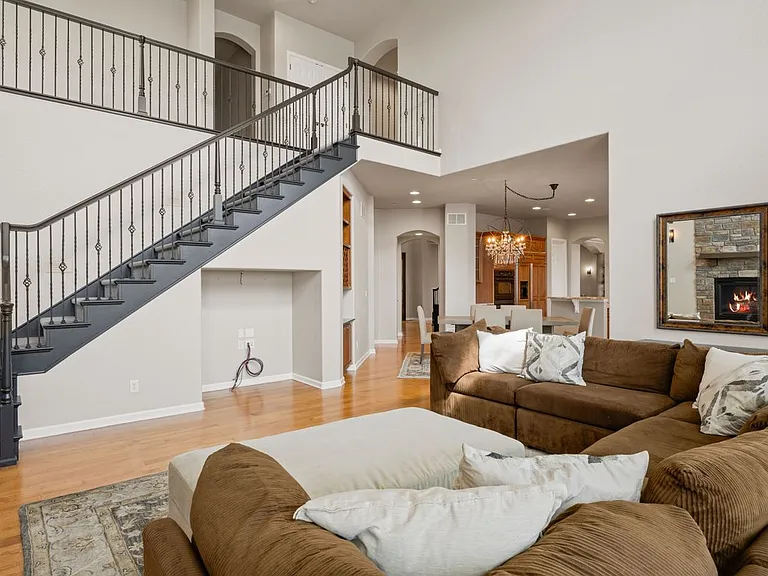 6258 Oxford Peak Ct — Photo 10