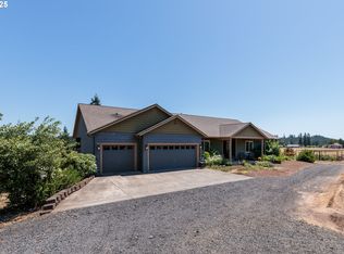 33306 Freds Row Ln, Saint Helens, OR 97051