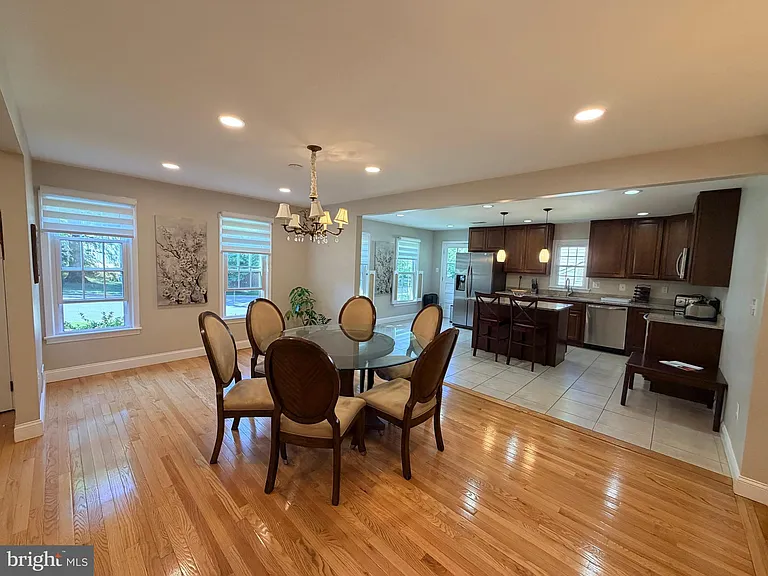 10802 Hunt Club Rd — Photo 22