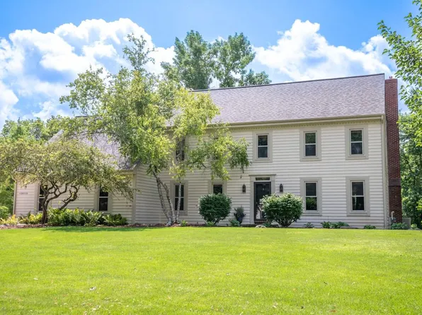 N33W23137 Ridgecrest COURT, Pewaukee, WI 53072