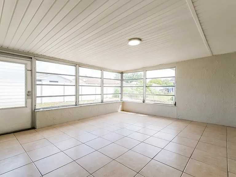 7043 Fireside Dr — Photo 8