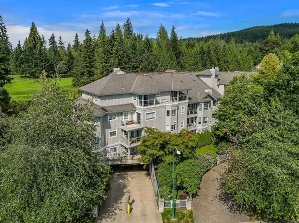 1281 Parkgate Ave #104, North Vancouver, BC V7H 3A3