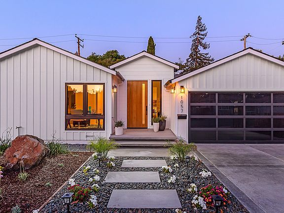 3rd image of 1057 Las Palmas Dr