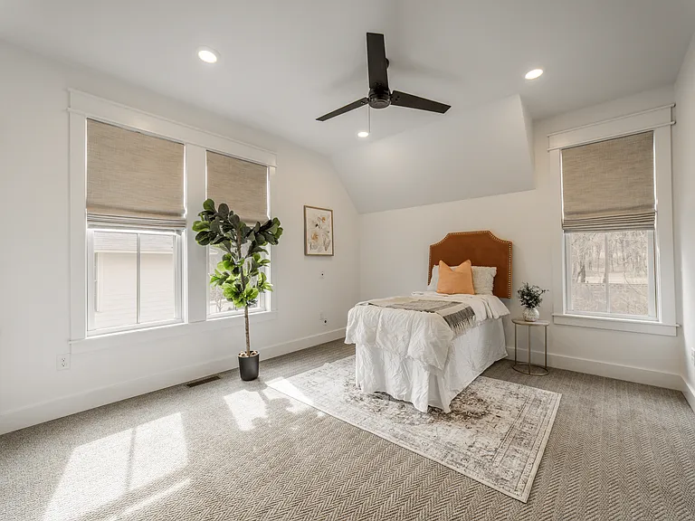 328 N Cross Ave — Photo 51