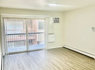 3061 Bernice Rd APT 2S, Lansing, IL 60438