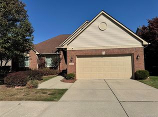 61216 Wedgewood Dr, Washington, MI 48094