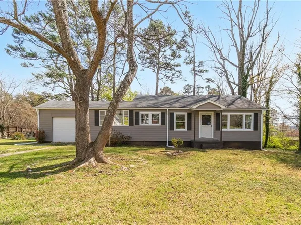 108 Pebble Trl, Dobson, NC 27017