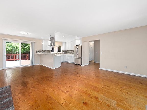 2nd image of 18975 Carillo Ct