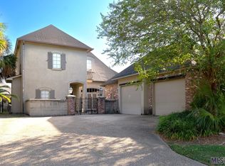 19551 Fairway Oaks Ave, Baton Rouge, LA 70809