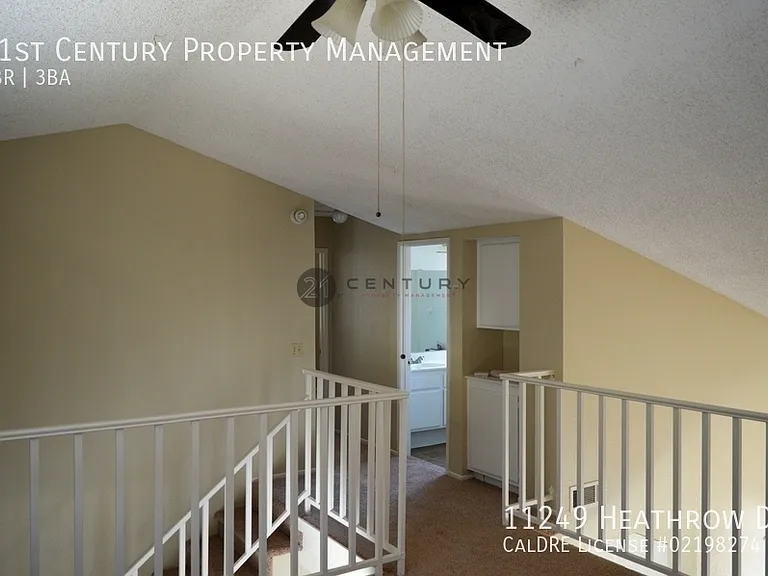 11249 Heathrow Dr — Photo 10
